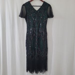 FUNDAISY 1920s Art Deco Emerald Green/Black Beaded/Sequined V-Neck Flapper Dress